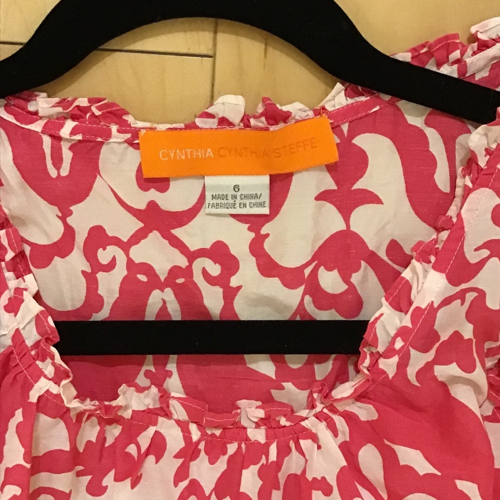 Cynthia Steffe Pink & White Sleeveless Top